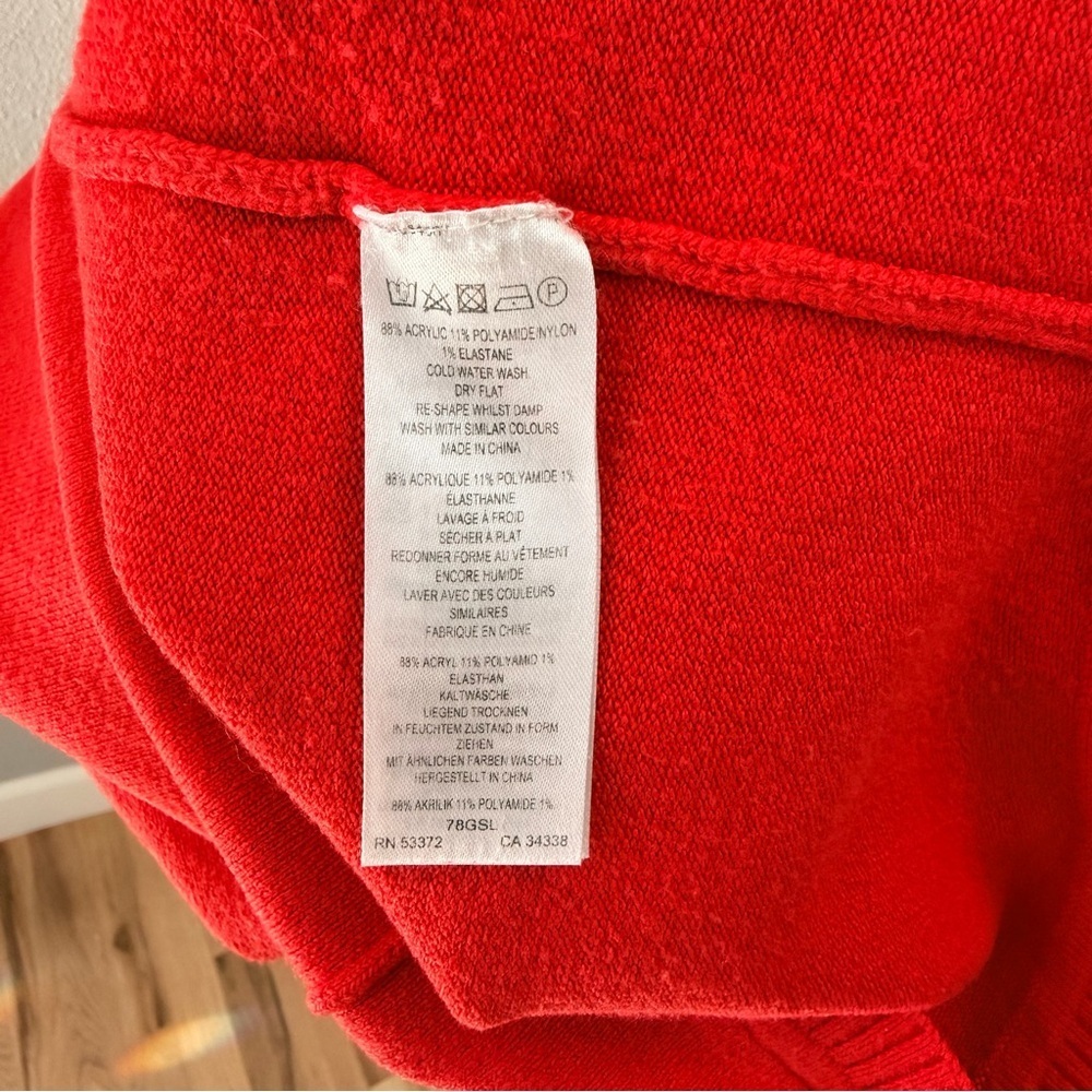Women’s long sleeved French Connection sweater the color is orange’ish/red - Picture 7 of 10